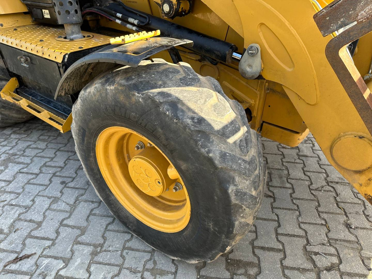 Багер-товарач CAT 428F2: снимка 21