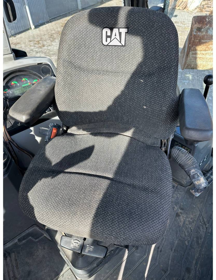 Багер-товарач CAT 428F2: снимка 15