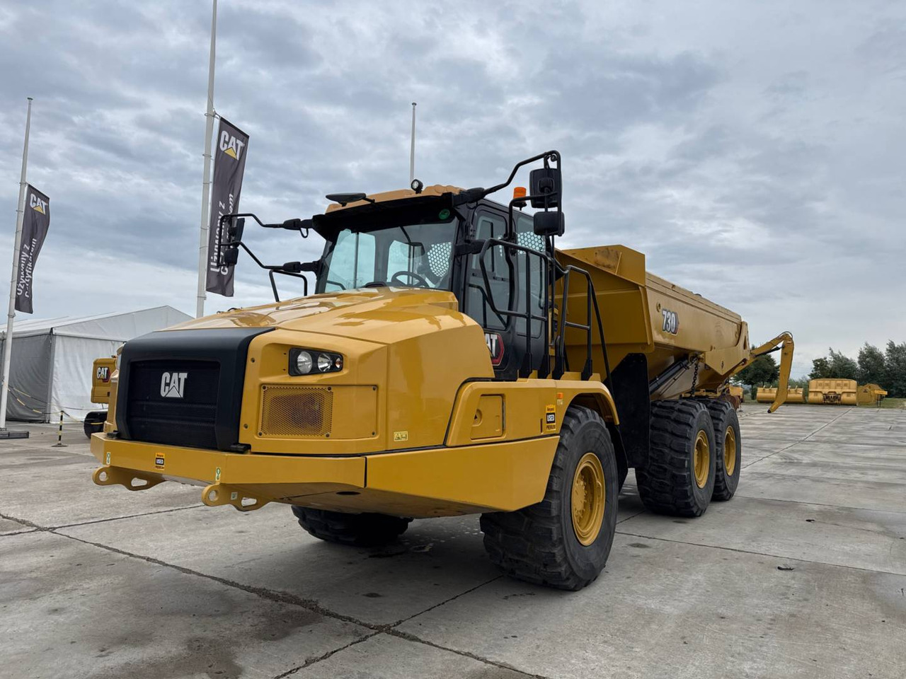 CAT 730 - Съчленен самосвал: снимка 2 CAT 730 - Съчленен самосвал: снимка 2