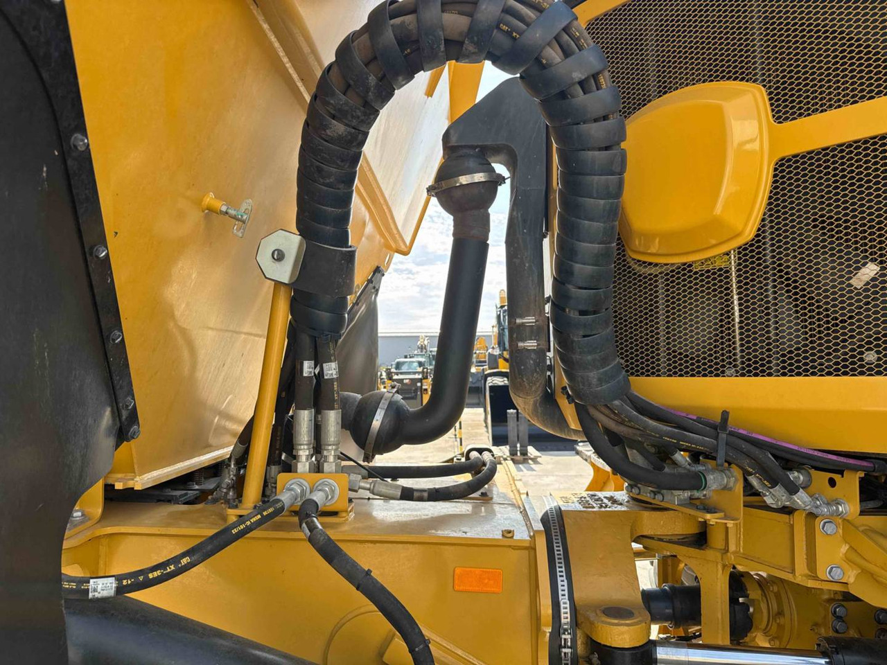 Лизинг на CAT 730 CAT 730: снимка 15