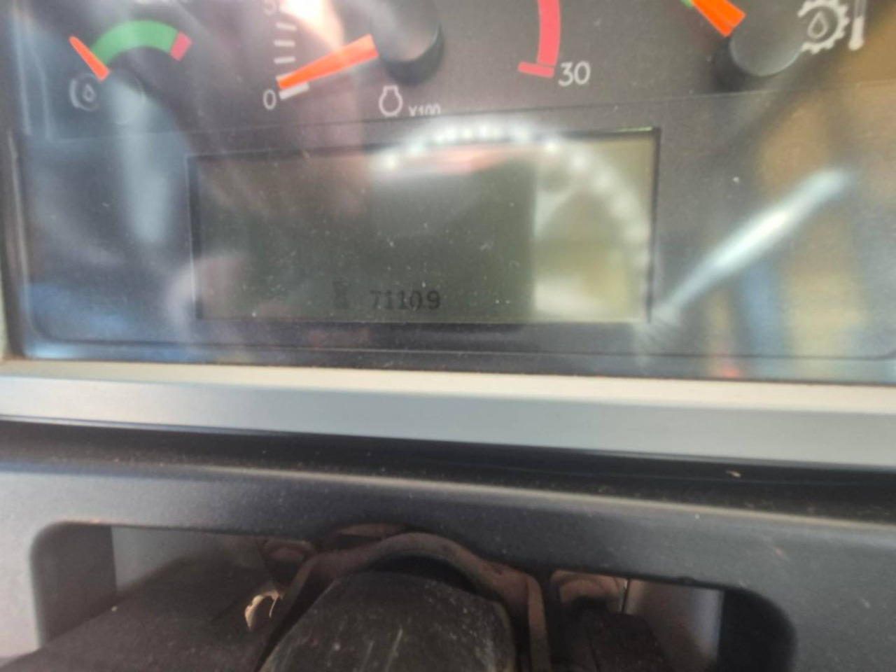 CAT 772G - Кариерен самосвал: снимка 5 CAT 772G - Кариерен самосвал: снимка 5