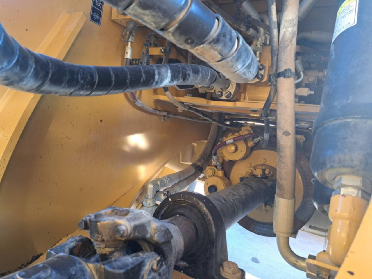 Колесен товарач CAT 972: снимка 15 Колесен товарач CAT 972: снимка 15