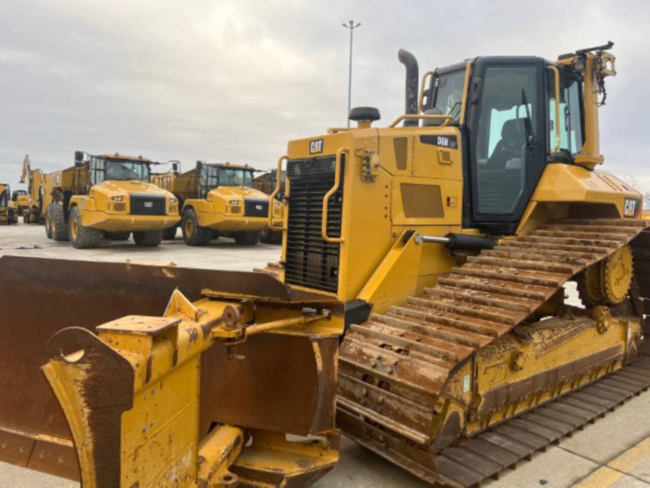 CAT D6NLGP - Булдозер: снимка 1 CAT D6NLGP - Булдозер: снимка 1