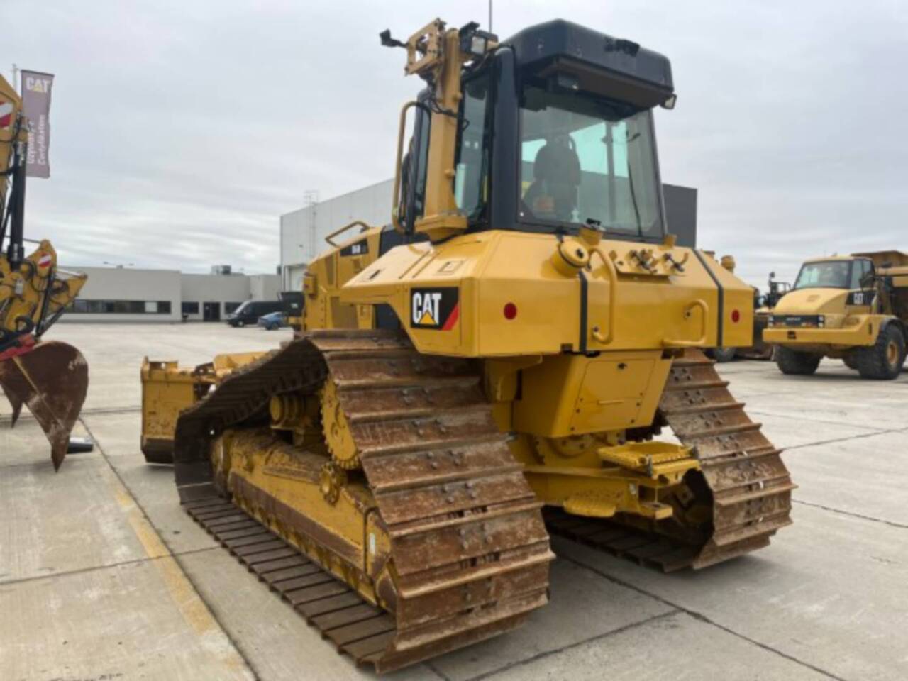 CAT D6NLGP - Булдозер: снимка 4 CAT D6NLGP - Булдозер: снимка 4