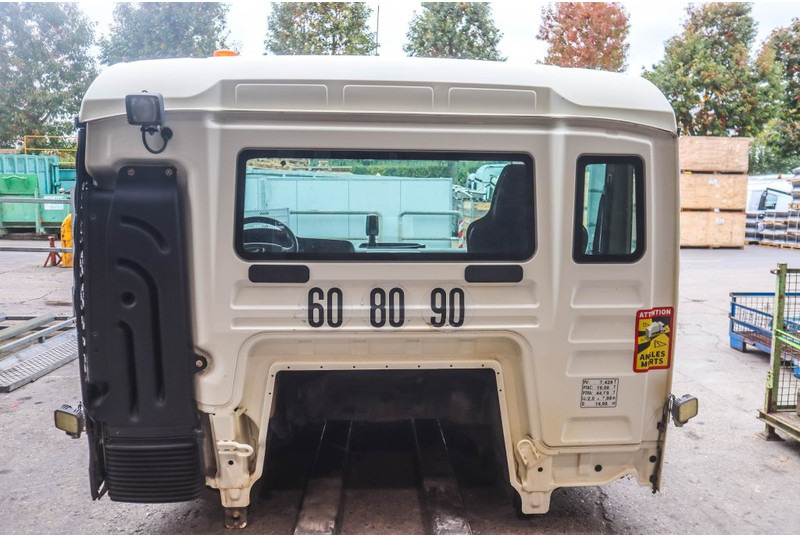 MAN F99L17 TGS EURO6 81.60000-7909 - Кабина и интериор за Камион: снимка 4 MAN F99L17 TGS EURO6 81.60000-7909 - Кабина и интериор за Камион: снимка 4