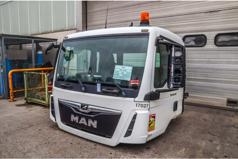 MAN F99L17 TGS EURO6 - Кабина и интериор за Камион: снимка 2 MAN F99L17 TGS EURO6 - Кабина и интериор за Камион: снимка 2