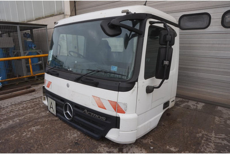 Mercedes-Benz ACTROS F07 R TUNNEL HOOG 94389925287927 - Кабина и интериор за Камион: снимка 2 Mercedes-Benz ACTROS F07 R TUNNEL HOOG 94389925287927 - Кабина и интериор за Камион: снимка 2