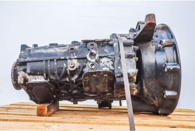 ZF S6-66 M90 81.32002-6891 - Резервни части за Камион: снимка 1 ZF S6-66 M90 81.32002-6891 - Резервни части за Камион: снимка 1