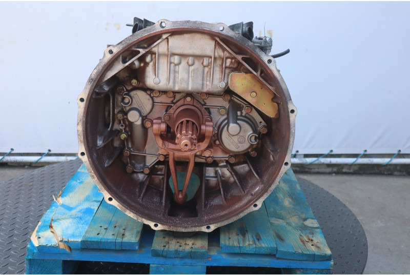 ZF 12AS2301OD+INT 81.32004-6106 - Скоростна кутия за Камион: снимка 2 ZF 12AS2301OD+INT 81.32004-6106 - Скоростна кутия за Камион: снимка 2
