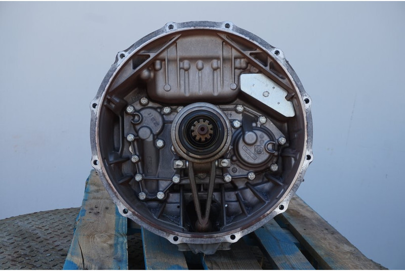 ZF 12AS2330DD TGX 81 32004-6397 - Скоростна кутия за Камион: снимка 2 ZF 12AS2330DD TGX 81 32004-6397 - Скоростна кутия за Камион: снимка 2