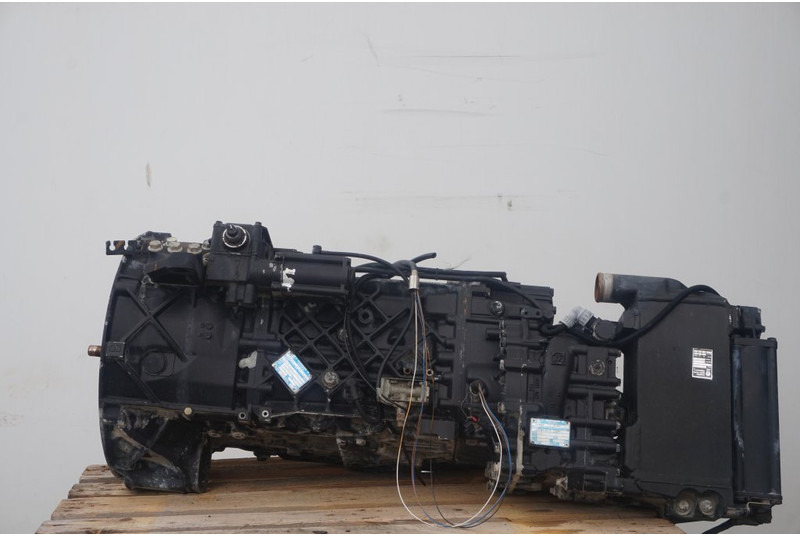 ZF 16S151OD+INT F2000 81.32003-6402 - Скоростна кутия за Камион: снимка 1 ZF 16S151OD+INT F2000 81.32003-6402 - Скоростна кутия за Камион: снимка 1
