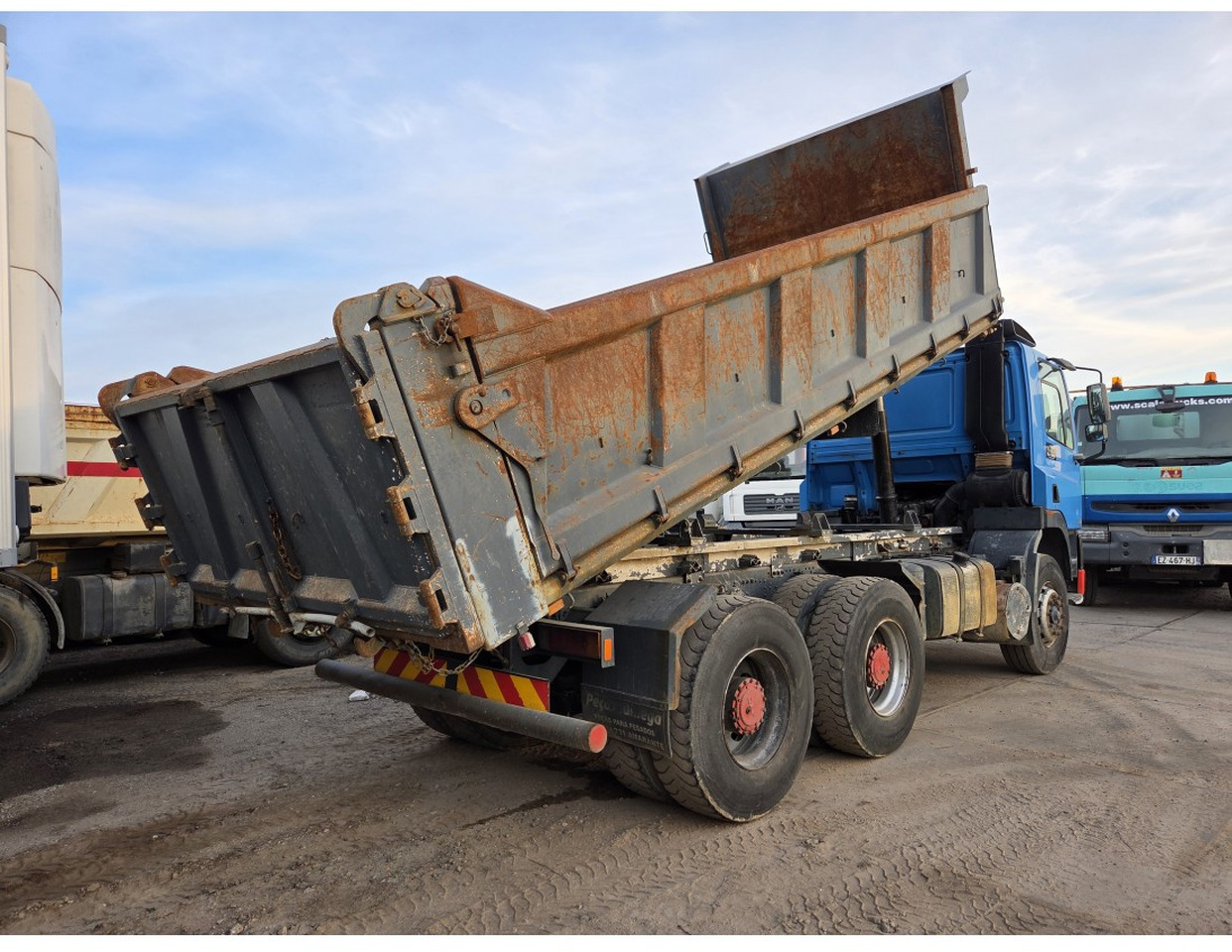 DAF 85 400 ATI 6x4 Tipper - Самосвал камион: снимка 2 DAF 85 400 ATI 6x4 Tipper - Самосвал камион: снимка 2