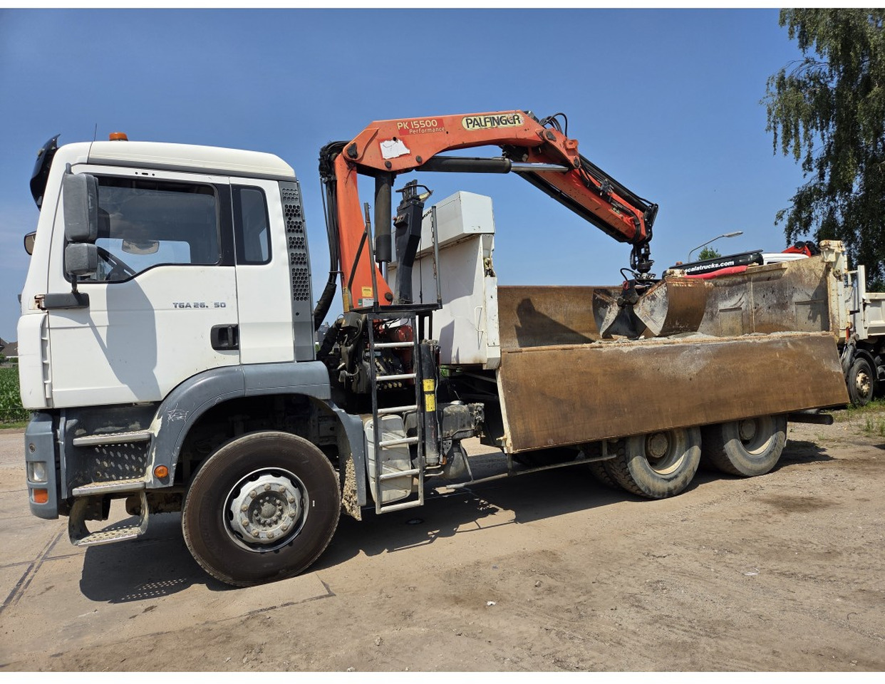 MAN TGA 26.350 6X4 BORDMATIC TIPPER CRANE PALFINGER PK15500 - Самосвал камион, Камион с кран: снимка 5 MAN TGA 26.350 6X4 BORDMATIC TIPPER CRANE PALFINGER PK15500 - Самосвал камион, Камион с кран: снимка 5