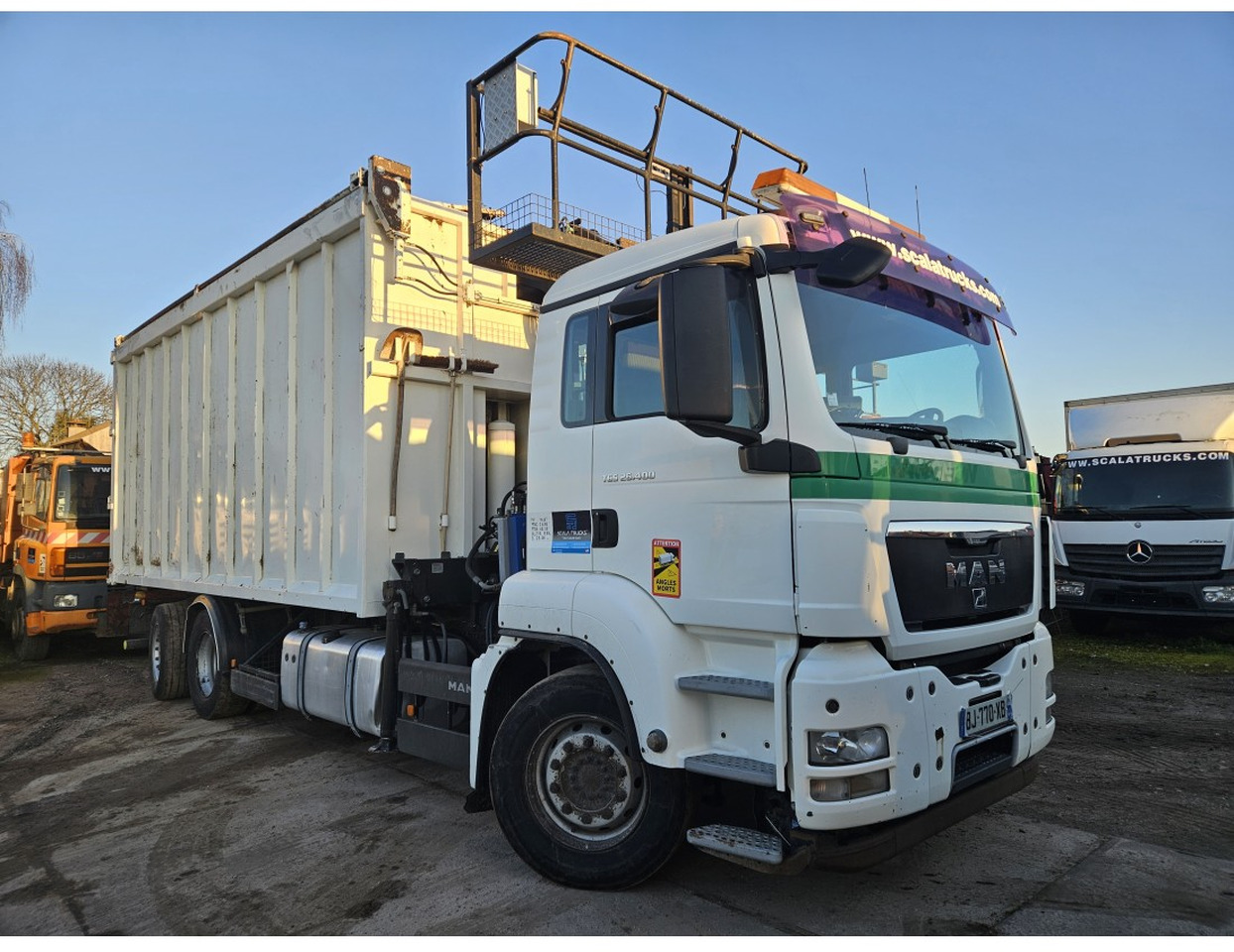 MAN TGS 26.400 6x2 steering axle lenk Tipper Crane Jonsered 1320 Z - Самосвал камион, Камион с кран: снимка 3 MAN TGS 26.400 6x2 steering axle lenk Tipper Crane Jonsered 1320 Z - Самосвал камион, Камион с кран: снимка 3