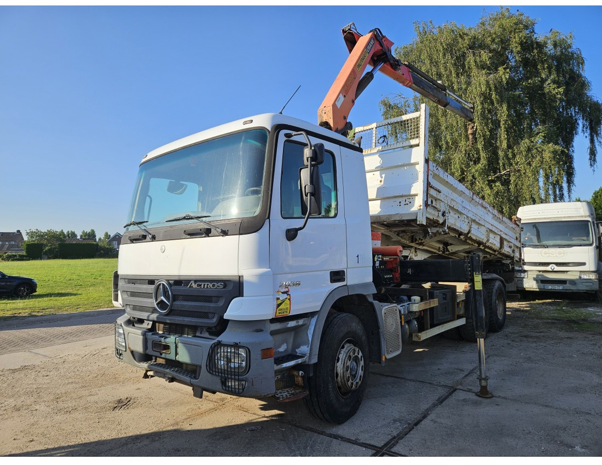 MERCEDES ACTROS 2636 6X4 TIPPER CRANE 15002 EPS - Самосвал камион, Камион с кран: снимка 1 MERCEDES ACTROS 2636 6X4 TIPPER CRANE 15002 EPS - Самосвал камион, Камион с кран: снимка 1