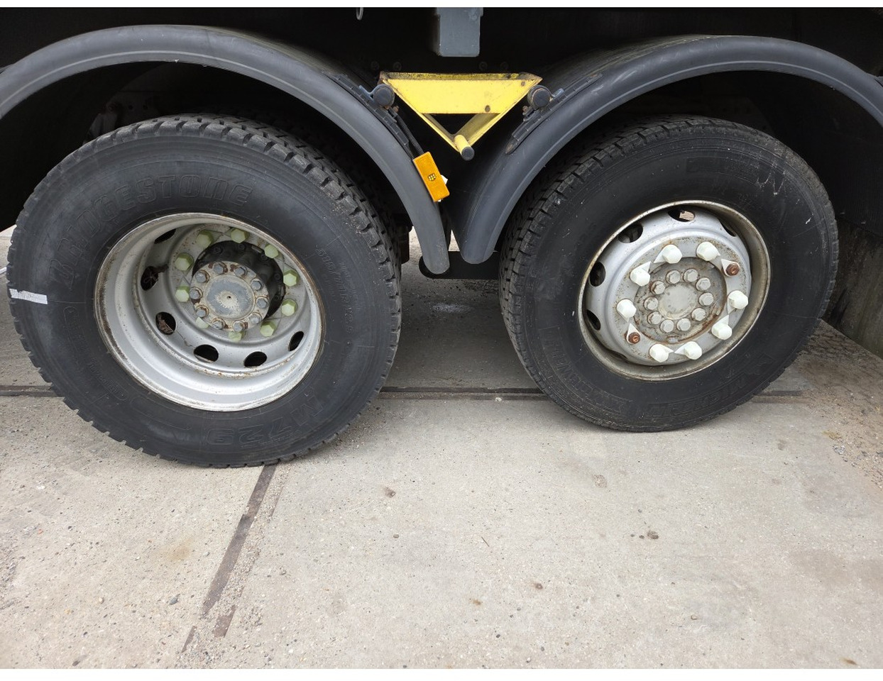 MERCEDES AXOR 2533 6X2 CHASSIS LOW MILEAGE - Шаси кабина, Снегорин: снимка 5 MERCEDES AXOR 2533 6X2 CHASSIS LOW MILEAGE - Шаси кабина, Снегорин: снимка 5