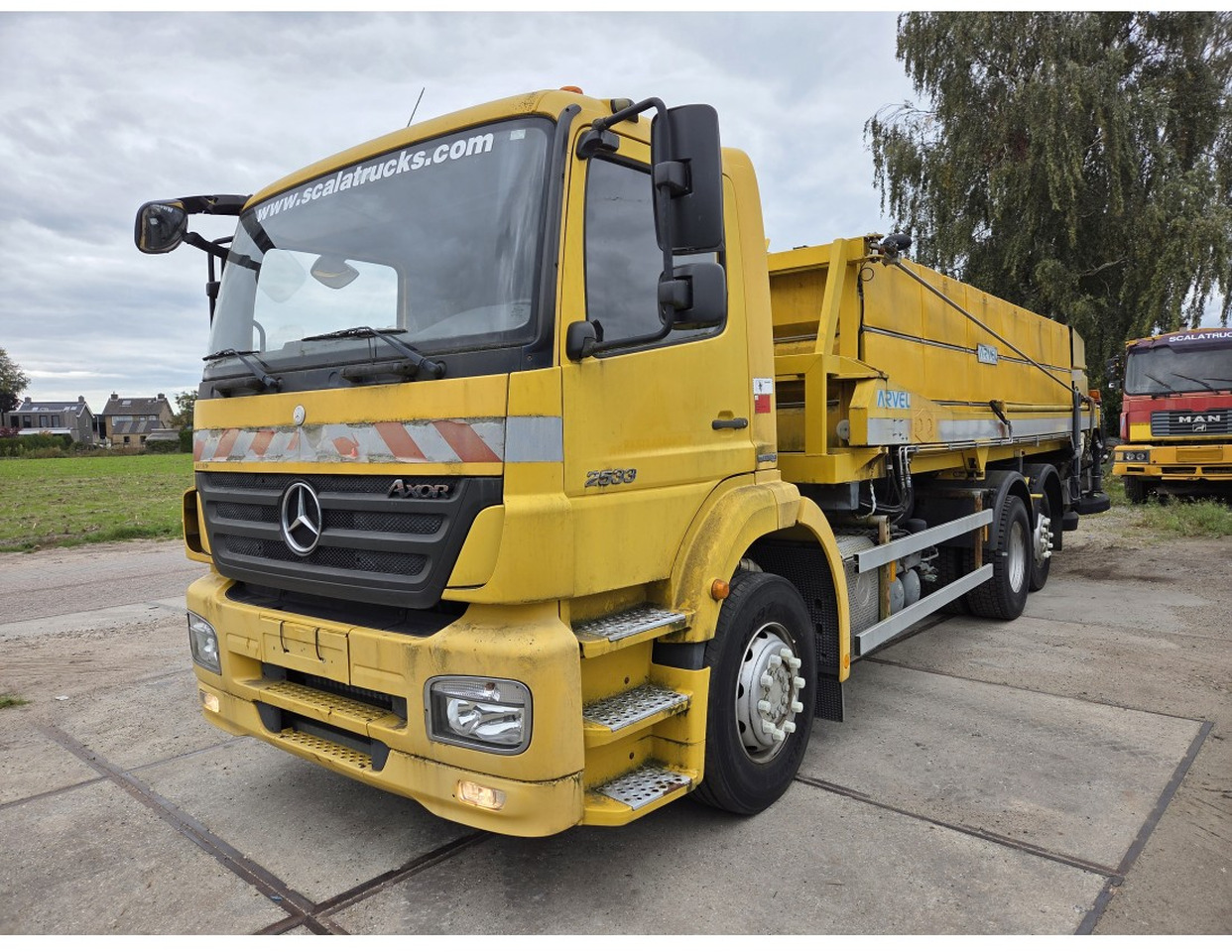 MERCEDES AXOR 2533 6X2 CHASSIS LOW MILEAGE - Шаси кабина, Снегорин: снимка 1 MERCEDES AXOR 2533 6X2 CHASSIS LOW MILEAGE - Шаси кабина, Снегорин: снимка 1