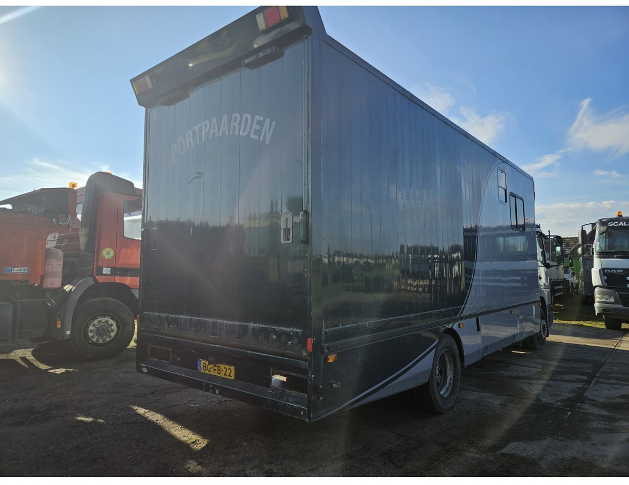 Mercedes Atego 1217 L 4x2 Horse transport Dutch Truck - Камион за коне: снимка 2 Mercedes Atego 1217 L 4x2 Horse transport Dutch Truck - Камион за коне: снимка 2
