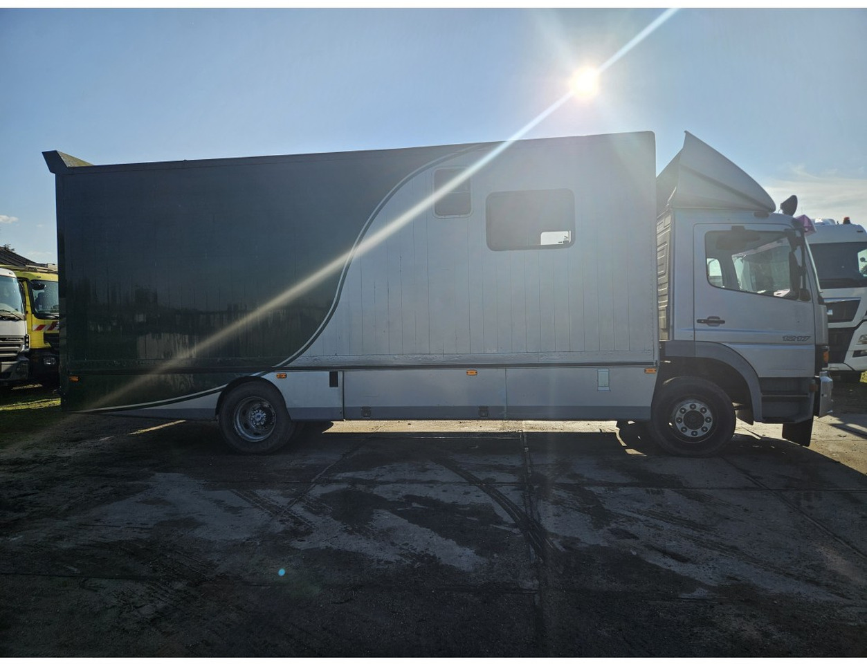 Mercedes Atego 1217 L 4x2 Horse transport Dutch Truck - Камион за коне: снимка 5 Mercedes Atego 1217 L 4x2 Horse transport Dutch Truck - Камион за коне: снимка 5