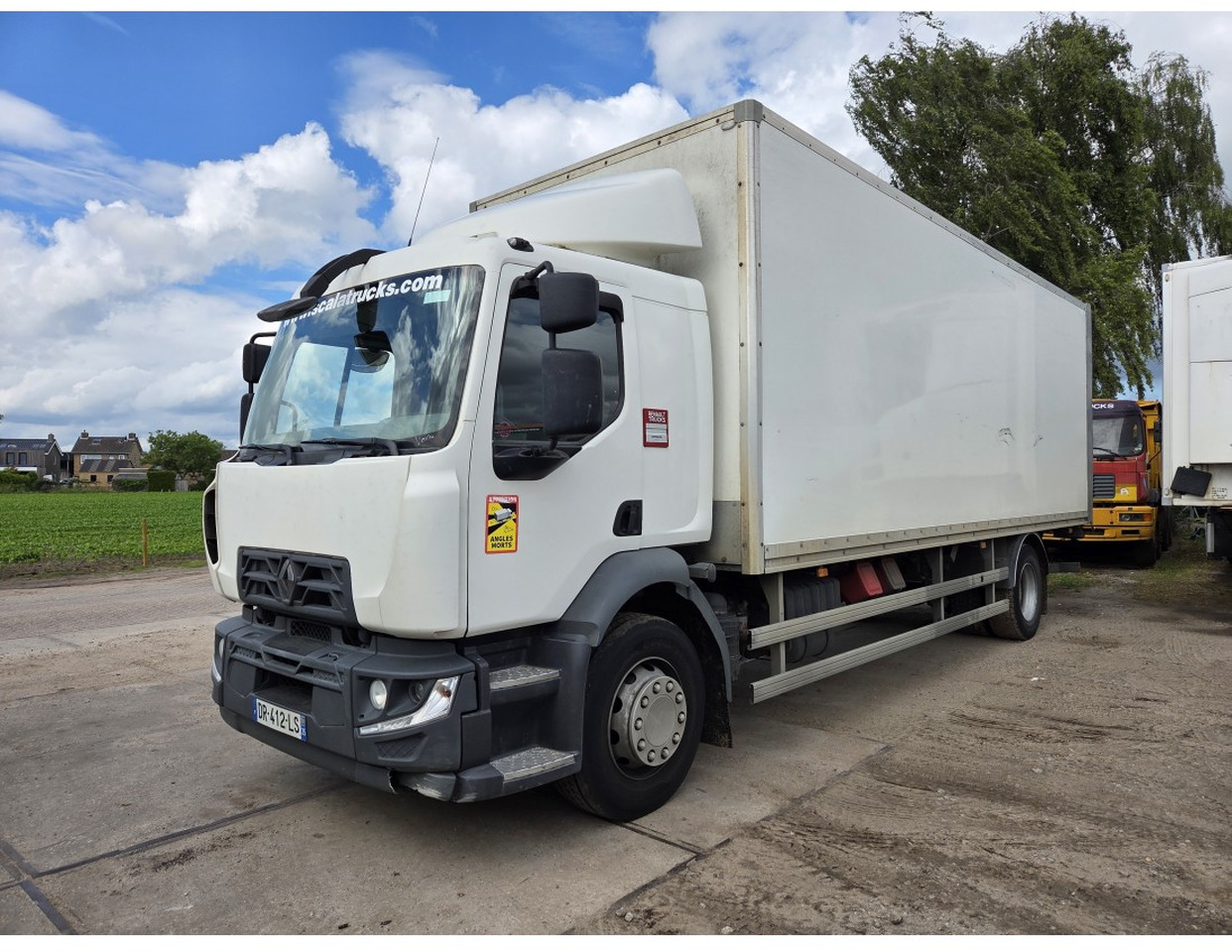 Renault D 280 4X2 Box truck Spring Air suspension Loading Lift Dhollandia - Камион фургон: снимка 1 Renault D 280 4X2 Box truck Spring Air suspension Loading Lift Dhollandia - Камион фургон: снимка 1
