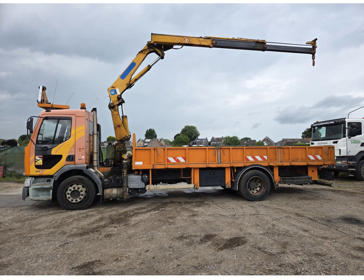 Renault Premium 300 MECHANICAL PUMP OPEN BOX COMPRESSOR CRANE EFFER 140/2S - Бордови камион, Камион с кран: снимка 3 Renault Premium 300 MECHANICAL PUMP OPEN BOX COMPRESSOR CRANE EFFER 140/2S - Бордови камион, Камион с кран: снимка 3