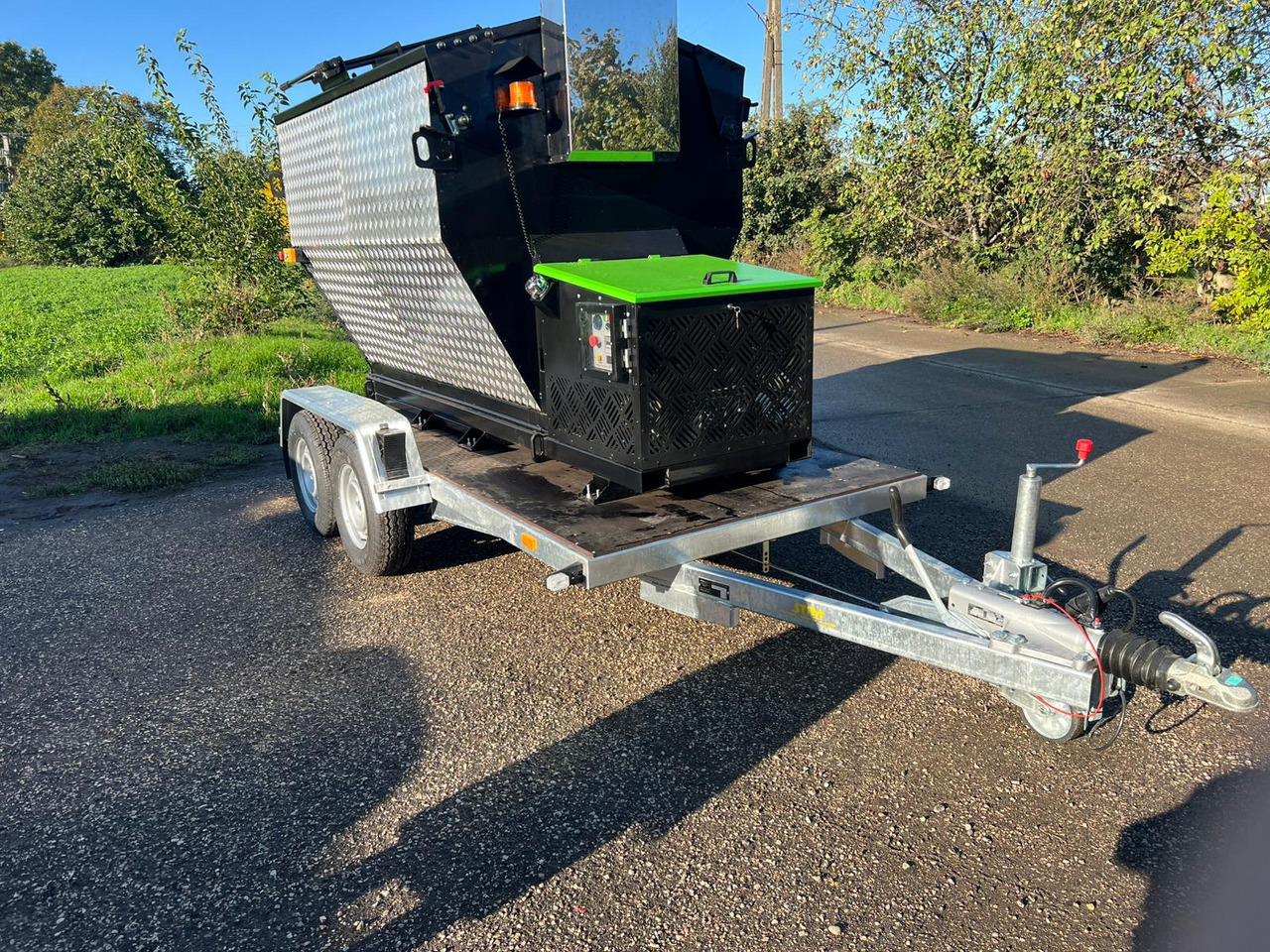 TICAB Asphalt Hot Box from the Manufacturer for 2,8 t, termiskais bunkurs asfaltam HB-2 - Техника за слагане на асфалт: снимка 5 TICAB Asphalt Hot Box from the Manufacturer for 2,8 t, termiskais bunkurs asfaltam HB-2 - Техника за слагане на асфалт: снимка 5