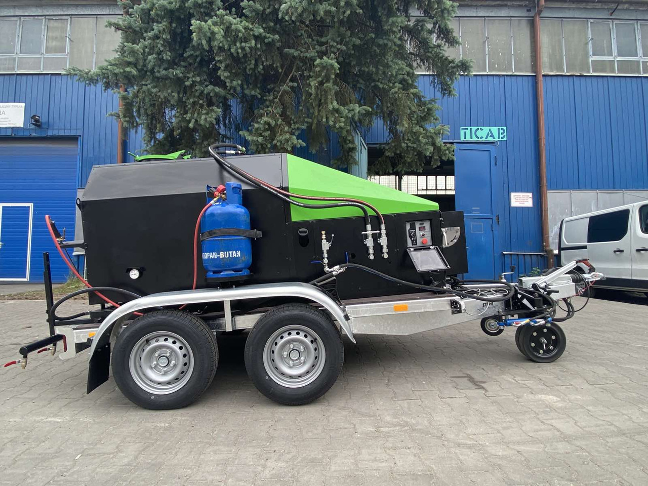 TICAB SelfPropelled Bitumen Emulsion Sprayer,1000L,Manufacturer - Гудронатор: снимка 1 TICAB SelfPropelled Bitumen Emulsion Sprayer,1000L,Manufacturer - Гудронатор: снимка 1