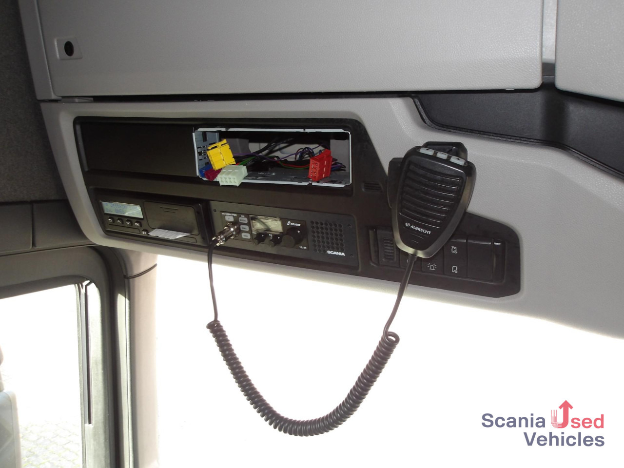 SCANIA R 460 NA - HYDRAULIK - ACC - HIGHLINE - ADR AT - Влекач: снимка 2 SCANIA R 460 NA - HYDRAULIK - ACC - HIGHLINE - ADR AT - Влекач: снимка 2