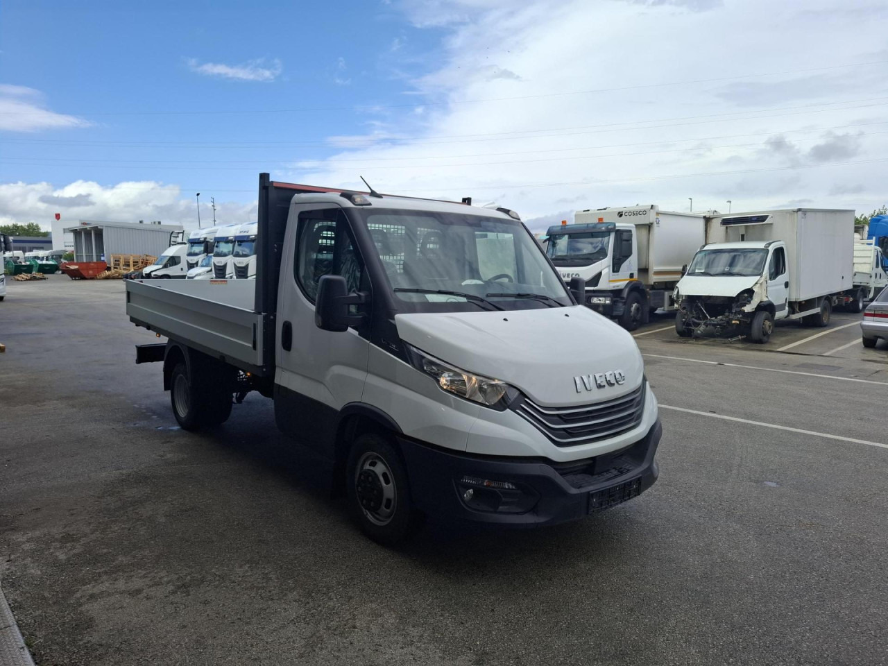 IVECO Daily 35C14 - Товарен бус: снимка 2 IVECO Daily 35C14 - Товарен бус: снимка 2