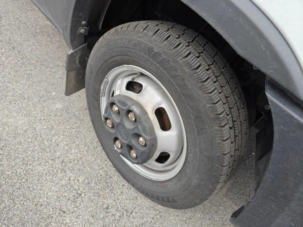 IVECO Daily 35C16H - Товарен бус: снимка 2 IVECO Daily 35C16H - Товарен бус: снимка 2