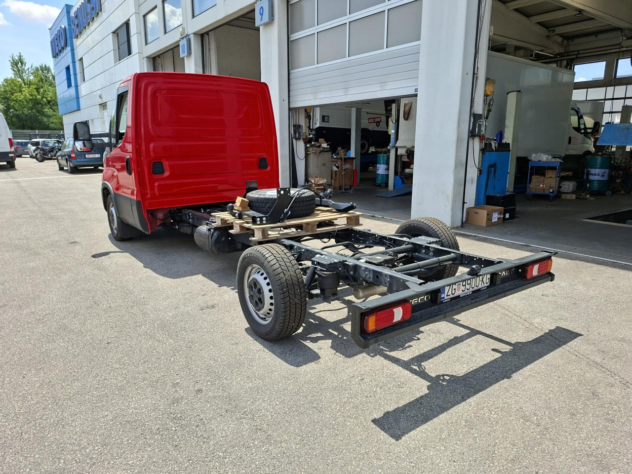 IVECO Daily 35C21HA8/P - Шаси кабина: снимка 4 IVECO Daily 35C21HA8/P - Шаси кабина: снимка 4