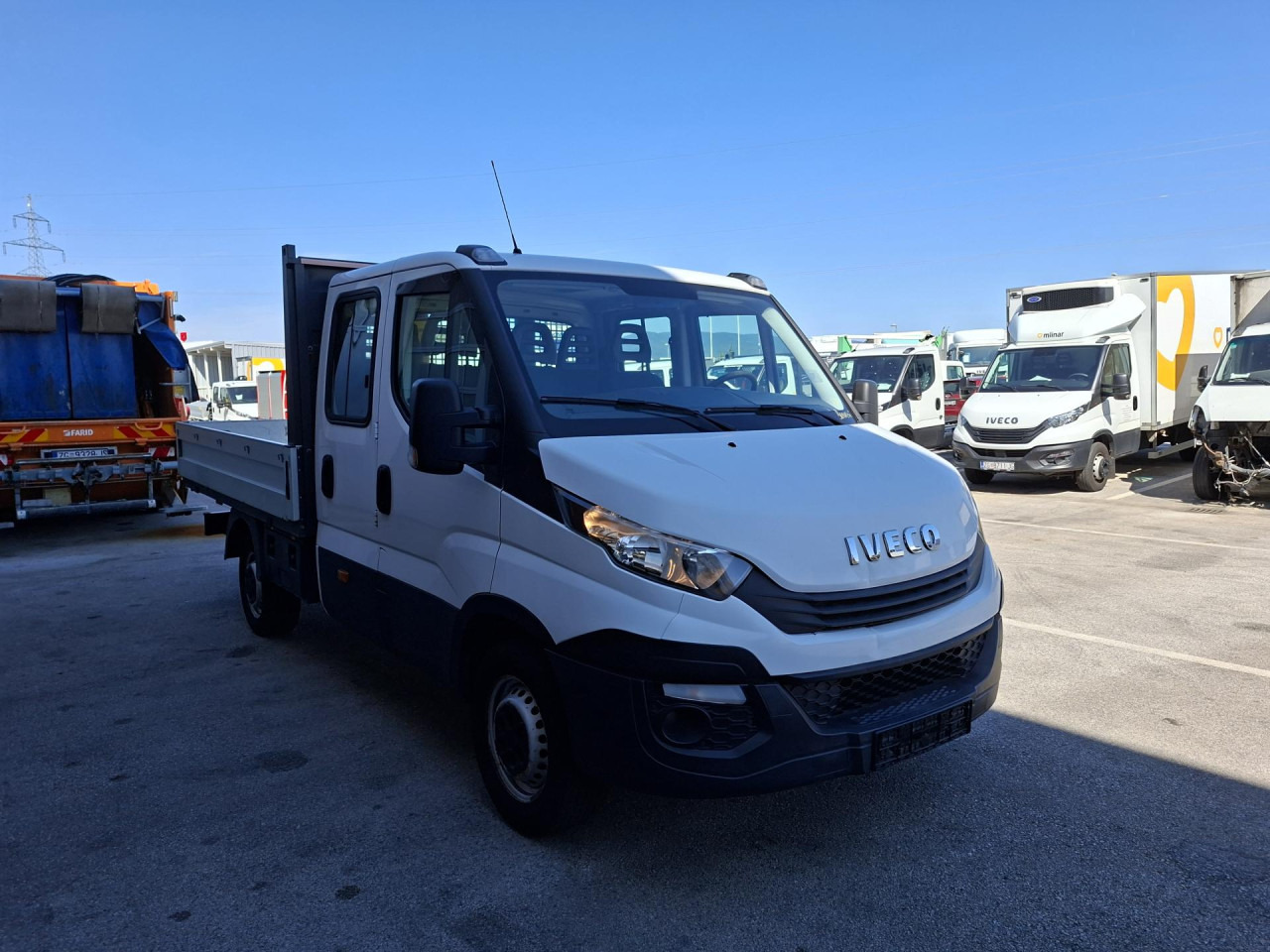 IVECO Daily 35S12 - Товарен бус, Бус с двойна кабина: снимка 2 IVECO Daily 35S12 - Товарен бус, Бус с двойна кабина: снимка 2