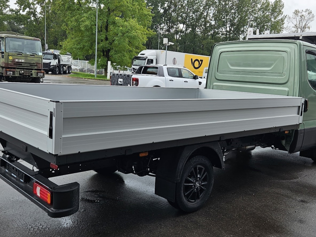 IVECO Daily 35S14A8 - Товарен бус: снимка 4 IVECO Daily 35S14A8 - Товарен бус: снимка 4