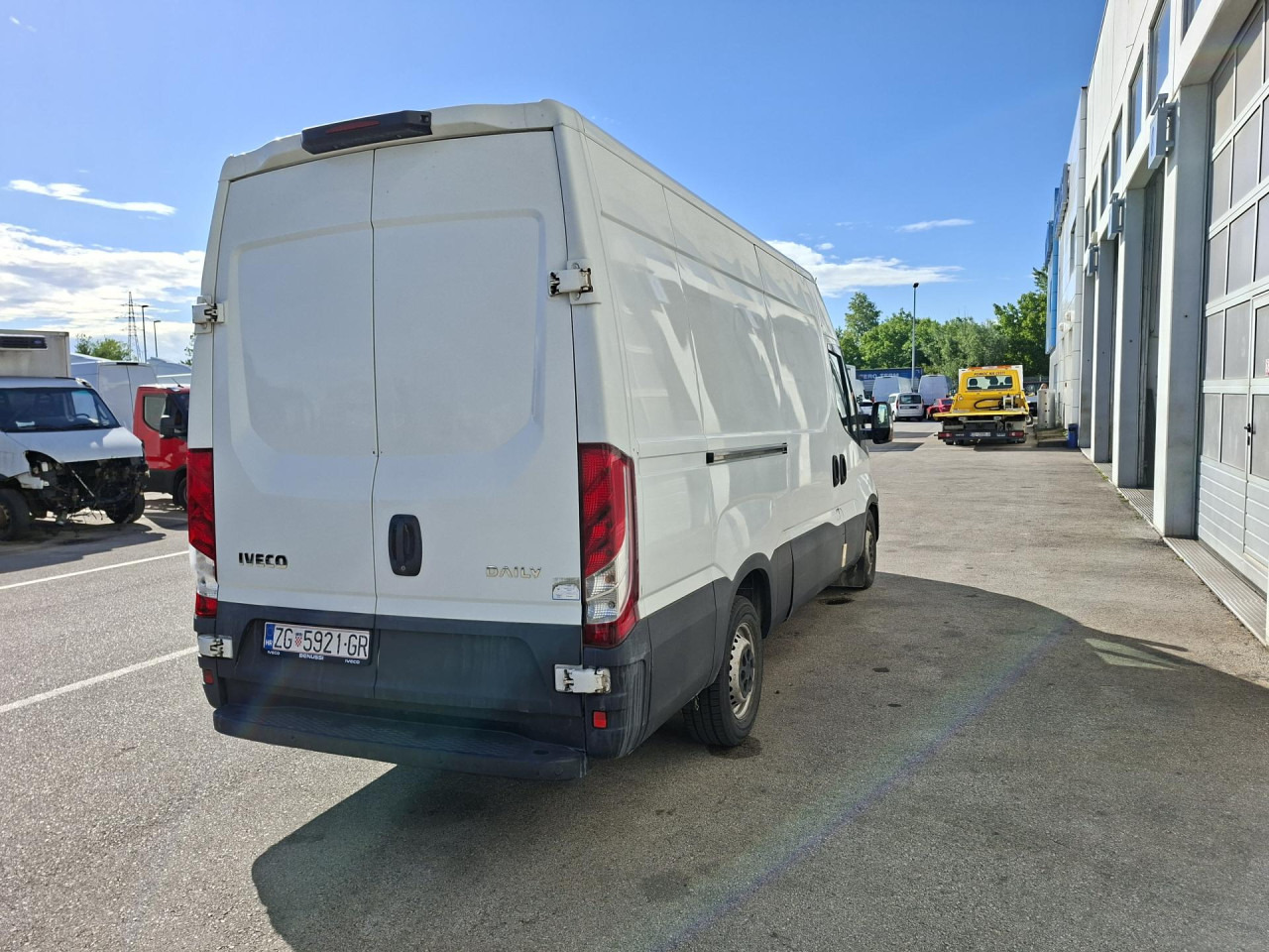 IVECO Daily 35S14V - Хладилен бус: снимка 3 IVECO Daily 35S14V - Хладилен бус: снимка 3