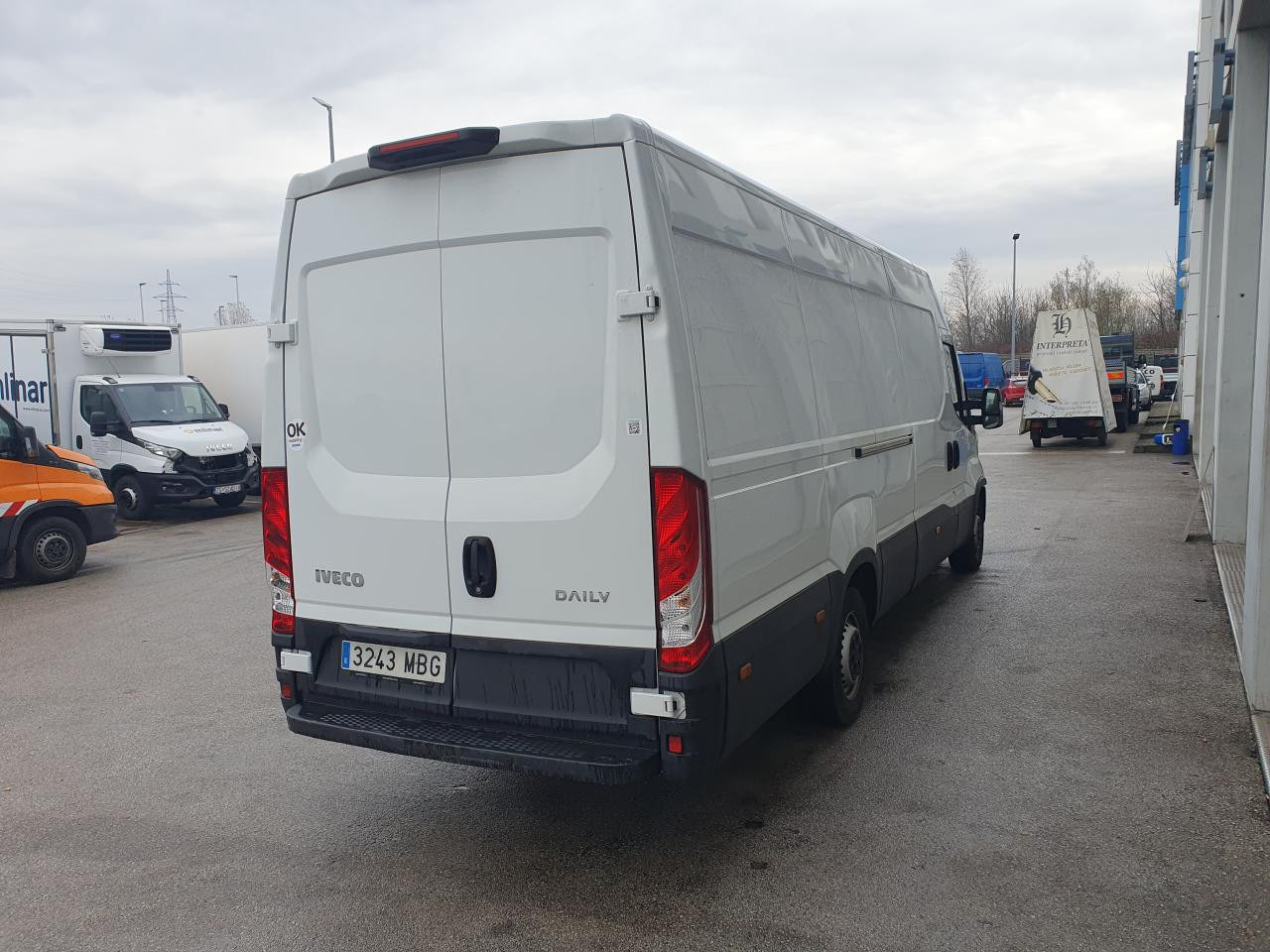 IVECO Daily 35S16 - Пътнически бус: снимка 4 IVECO Daily 35S16 - Пътнически бус: снимка 4