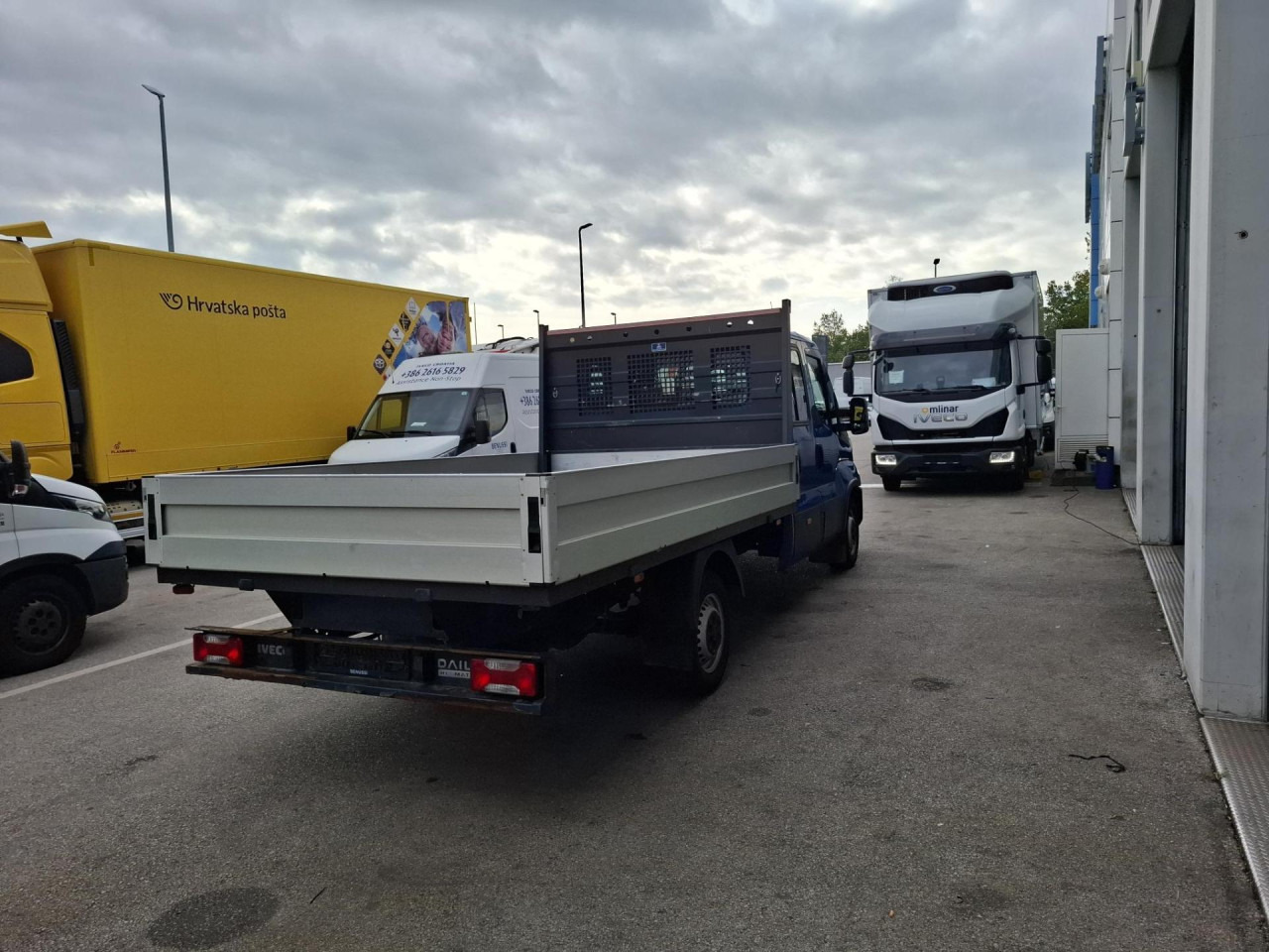 IVECO Daily 35S16A8 - Товарен бус, Бус с двойна кабина: снимка 4 IVECO Daily 35S16A8 - Товарен бус, Бус с двойна кабина: снимка 4