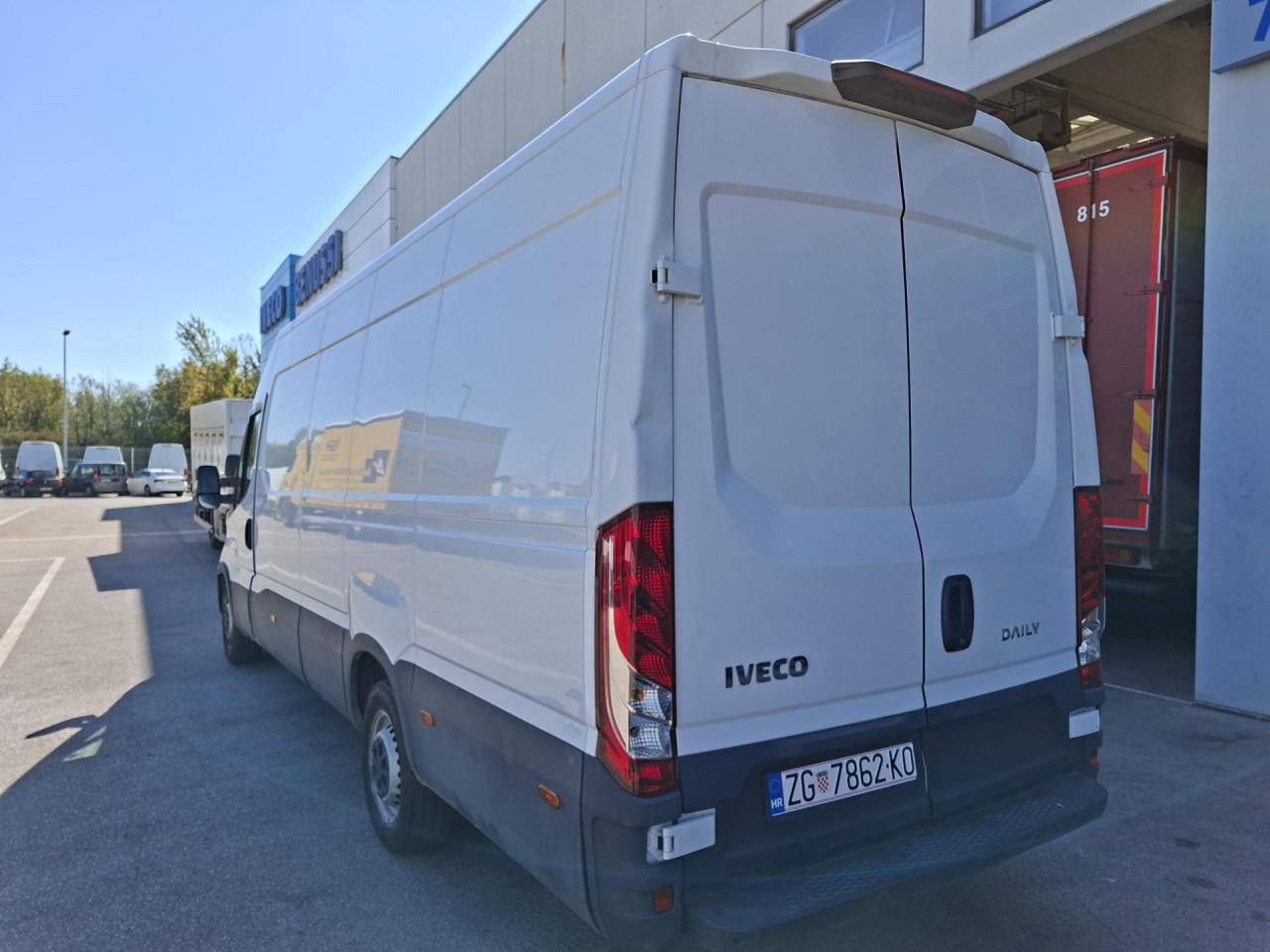 IVECO Daily 35S16V - Пътнически бус: снимка 3 IVECO Daily 35S16V - Пътнически бус: снимка 3