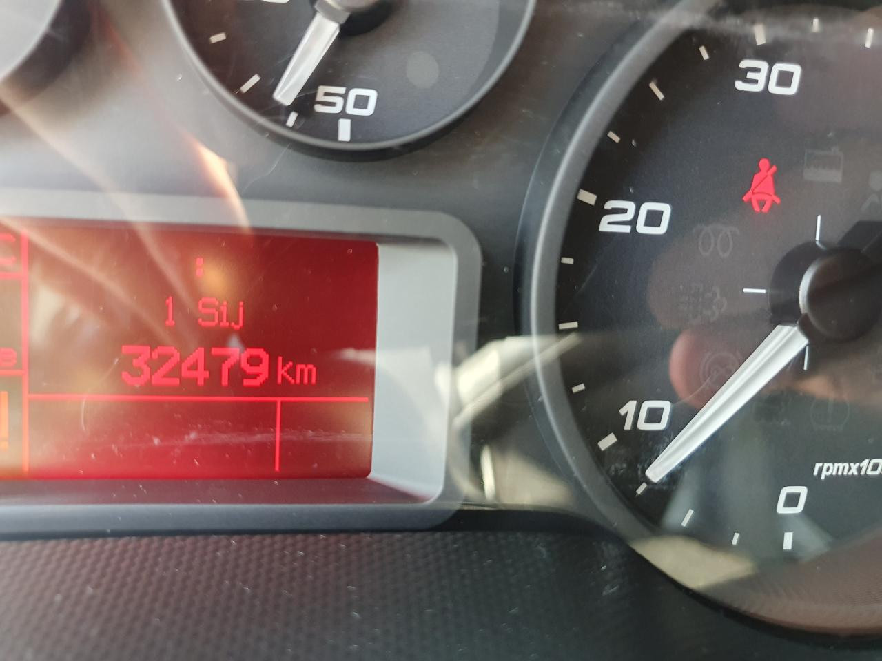 Пътнически бус IVECO Daily 35S16V: снимка 8 Пътнически бус IVECO Daily 35S16V: снимка 8