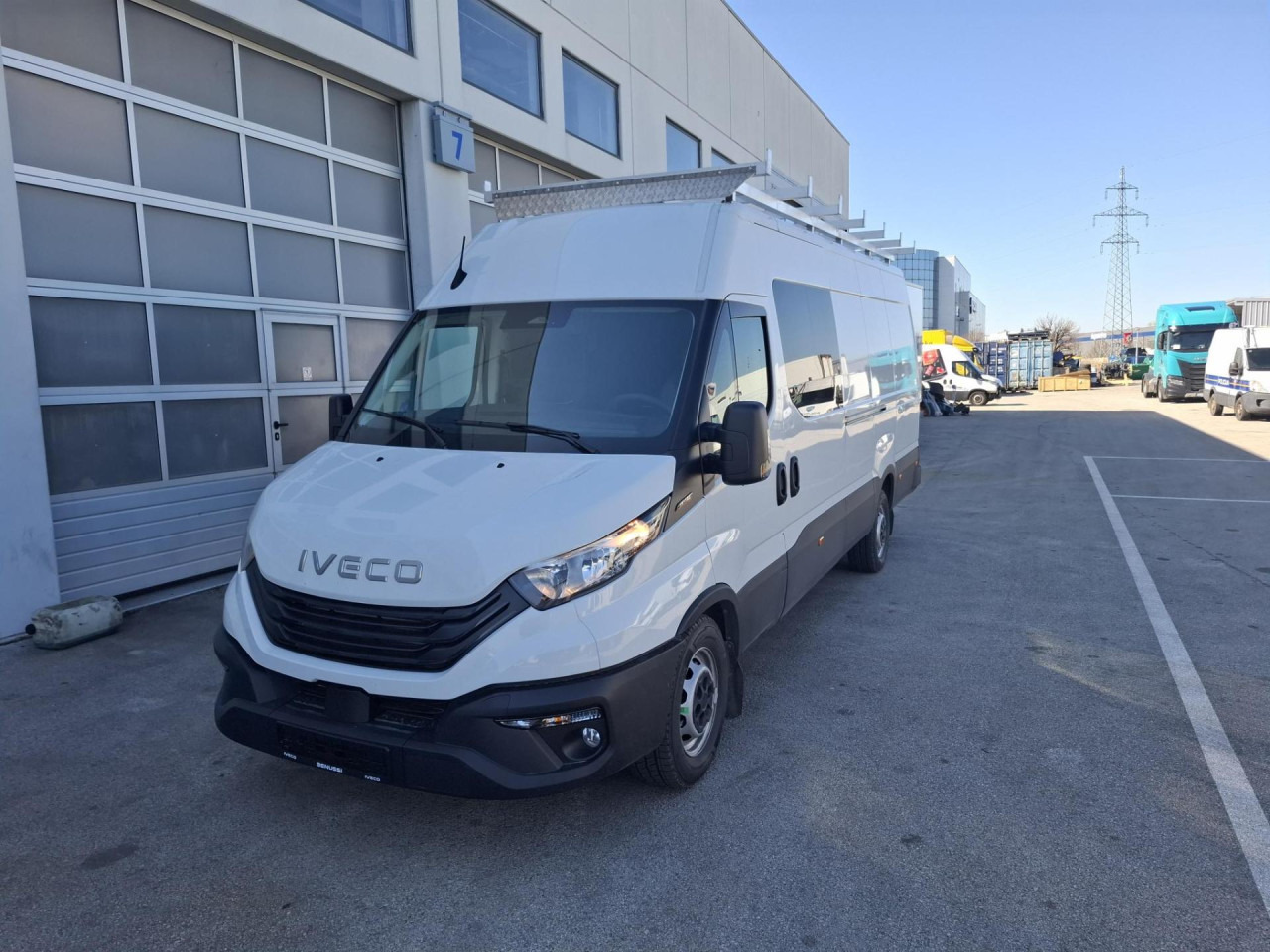 IVECO Daily 35S18H CRV - Пътнически бус, Бус с двойна кабина: снимка 1 IVECO Daily 35S18H CRV - Пътнически бус, Бус с двойна кабина: снимка 1
