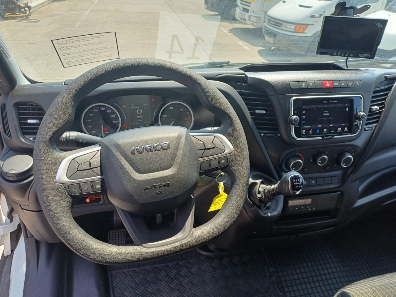IVECO Daily 70C18H - Брезентов бус: снимка 3 IVECO Daily 70C18H - Брезентов бус: снимка 3