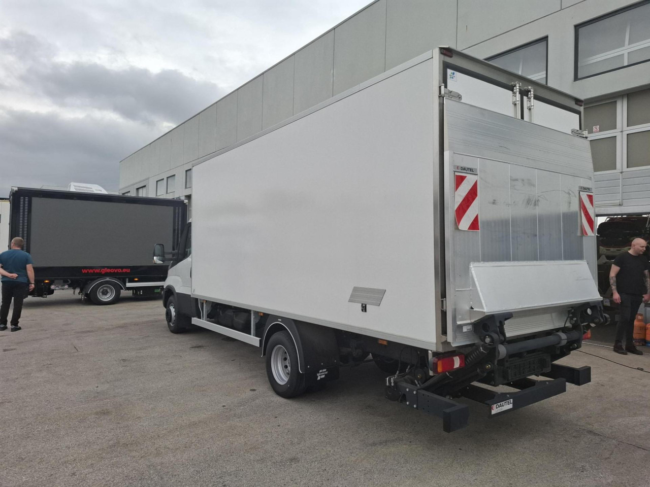 IVECO Daily 70C18H - Хладилен бус: снимка 3 IVECO Daily 70C18H - Хладилен бус: снимка 3