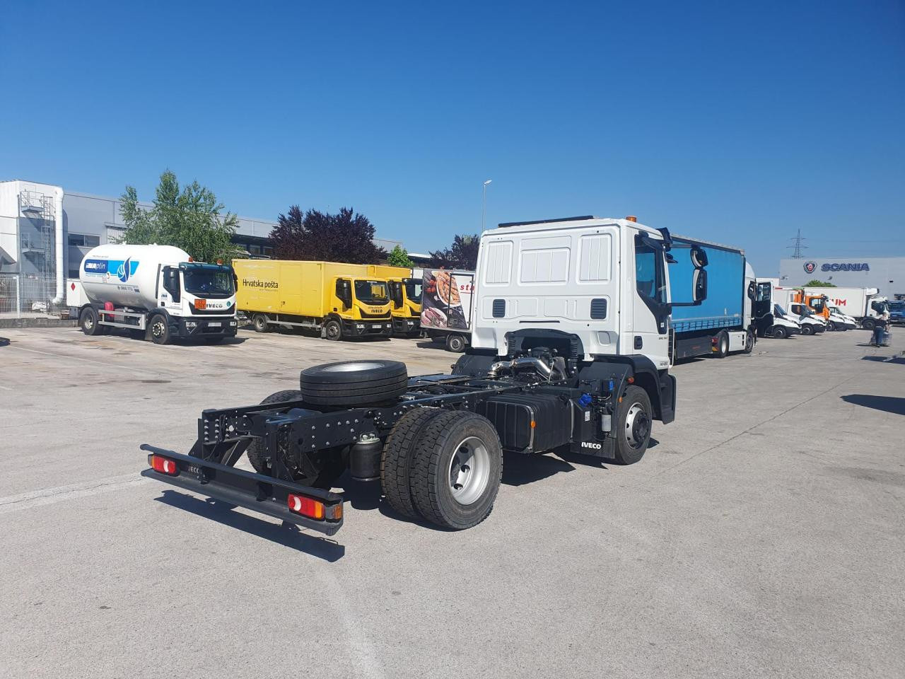 IVECO Eurocargo ML140E25/P - Шаси кабина: снимка 4 IVECO Eurocargo ML140E25/P - Шаси кабина: снимка 4