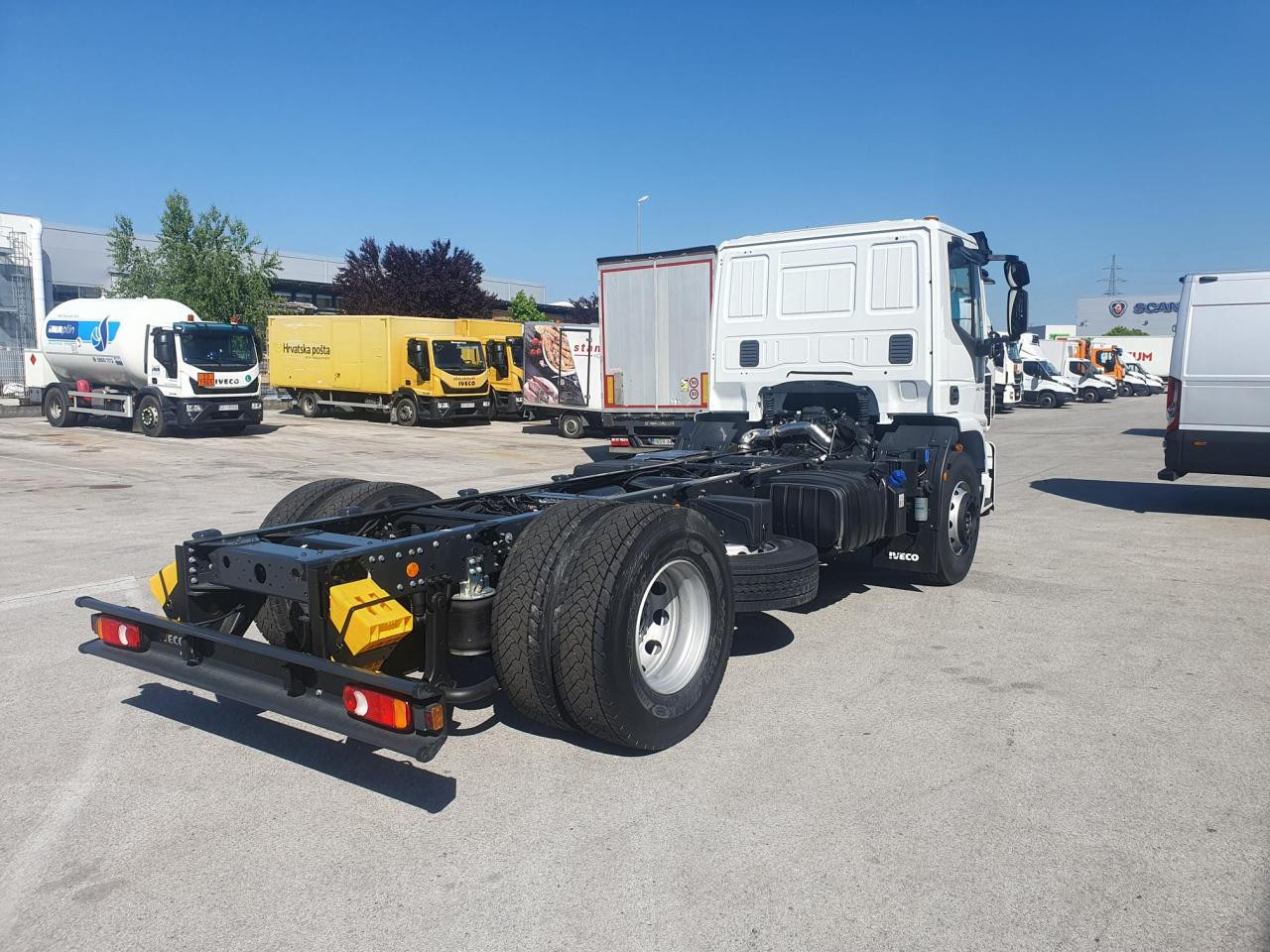 IVECO Eurocargo ML180E32/P - Шаси кабина: снимка 4 IVECO Eurocargo ML180E32/P - Шаси кабина: снимка 4