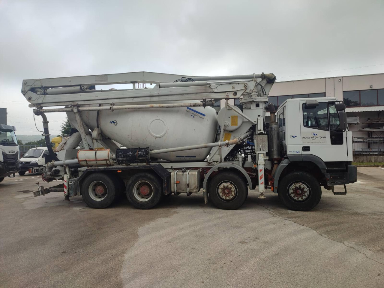 IVECO Trakker MP340E38H - Бетоновоз: снимка 4 IVECO Trakker MP340E38H - Бетоновоз: снимка 4