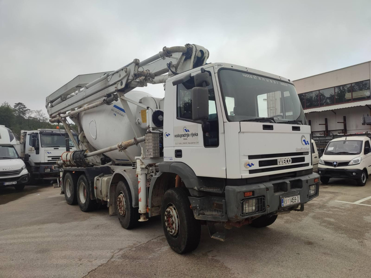 IVECO Trakker MP340E38H - Бетоновоз: снимка 3 IVECO Trakker MP340E38H - Бетоновоз: снимка 3