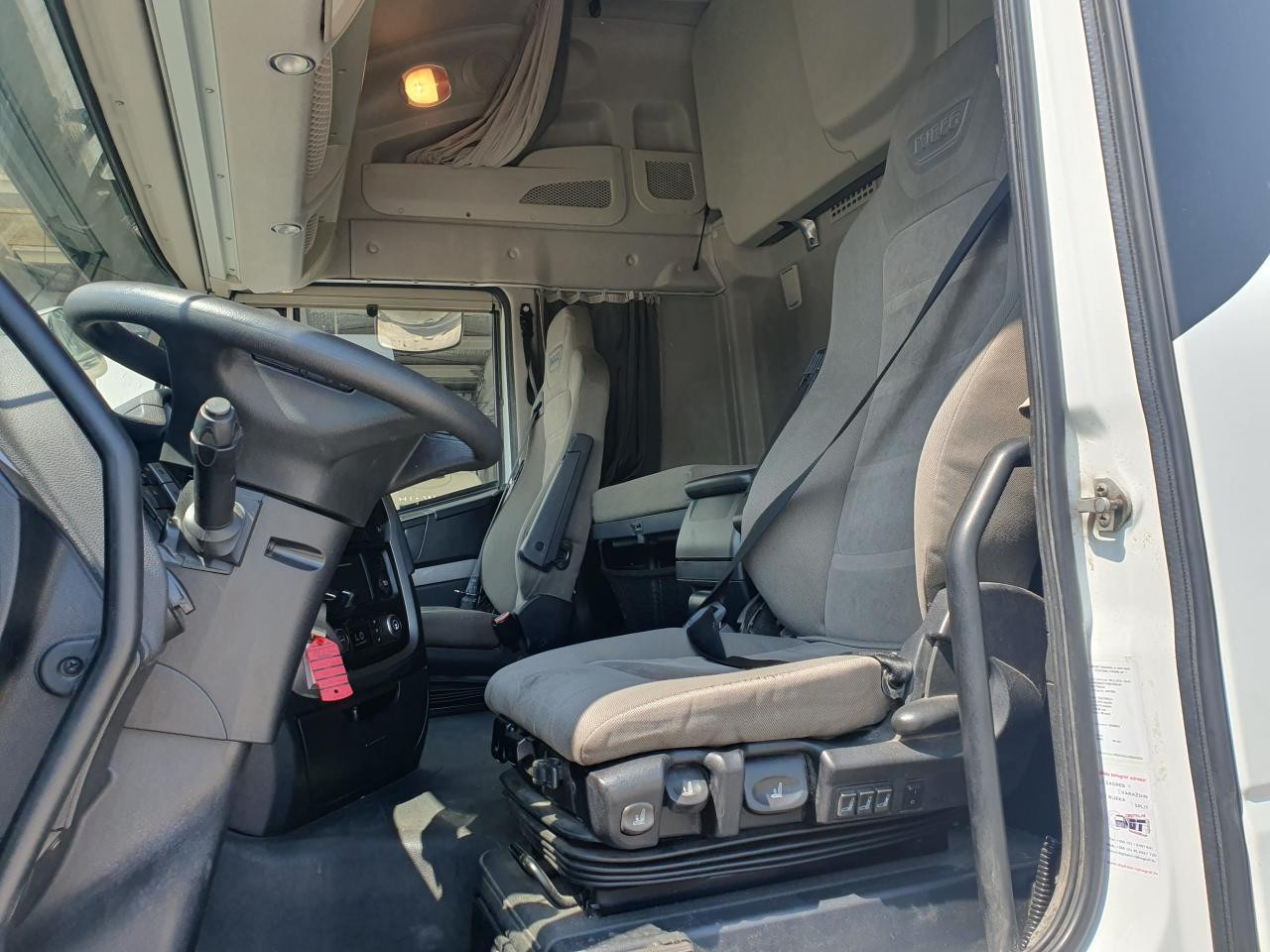 Влекач IVECO Stralis AS440S46T/P: снимка 7