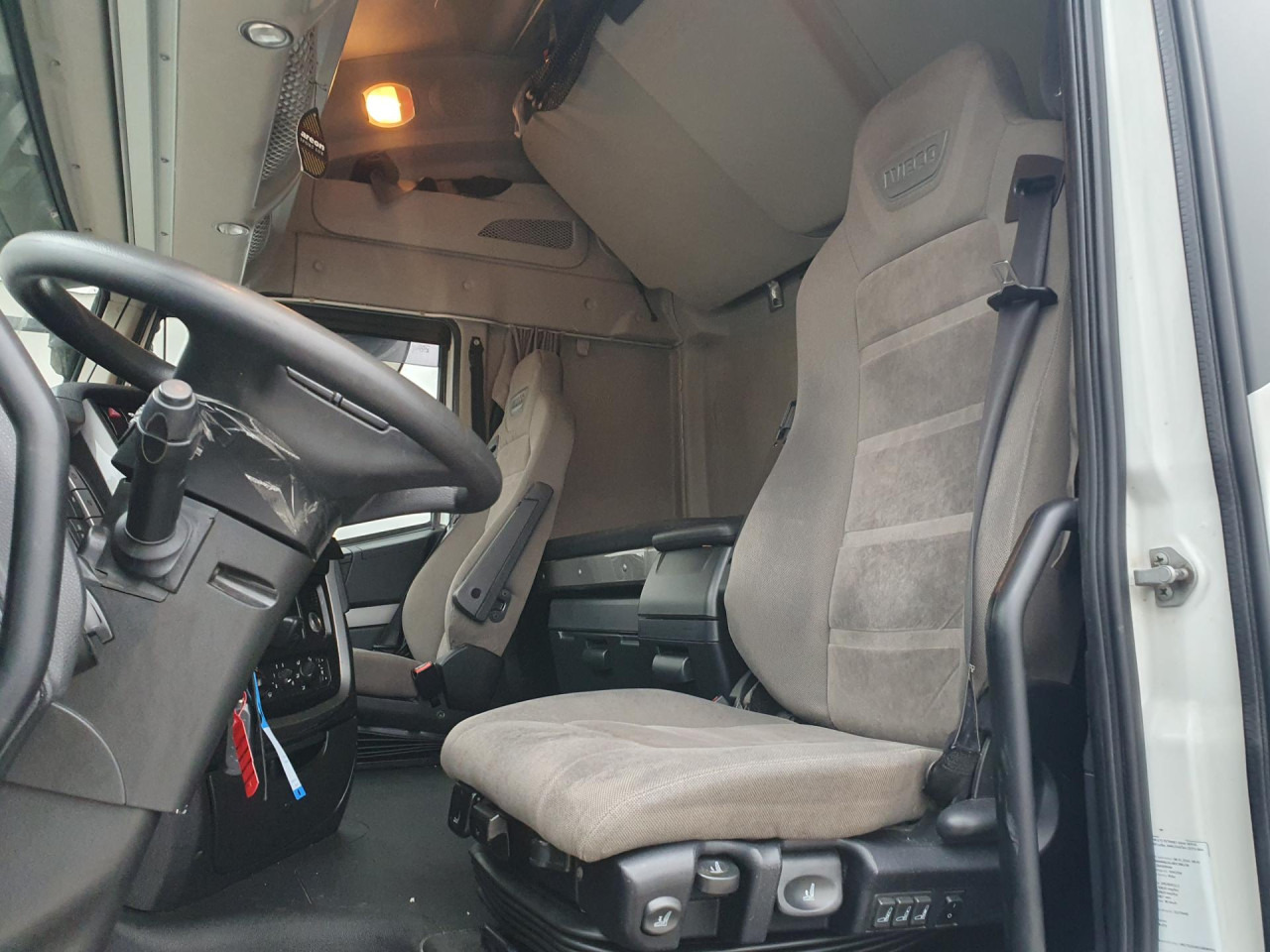 Влекач IVECO Stralis AS440S48T/FP LT: снимка 7