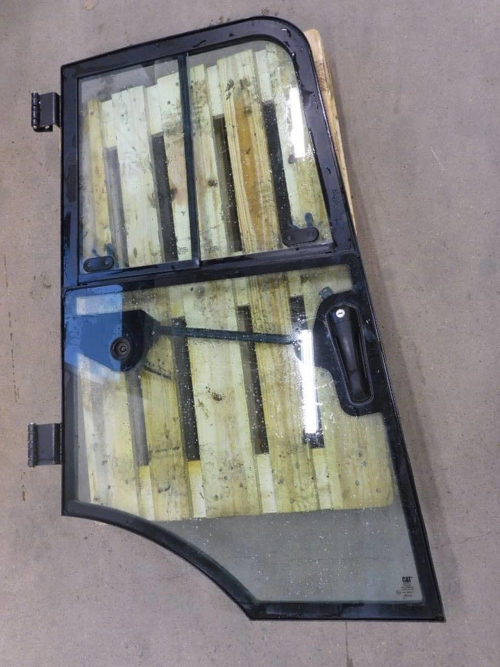 CAT 906 H 2 Höger dörr, 273-6171 - Кабина за Строителна техника: снимка 2 CAT 906 H 2 Höger dörr, 273-6171 - Кабина за Строителна техника: снимка 2