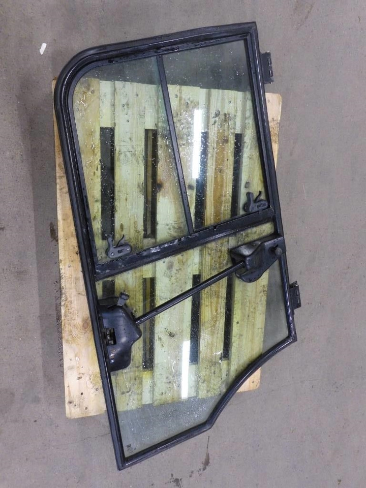 CAT 906 H 2 Höger dörr, 273-6171 - Кабина за Строителна техника: снимка 1 CAT 906 H 2 Höger dörr, 273-6171 - Кабина за Строителна техника: снимка 1