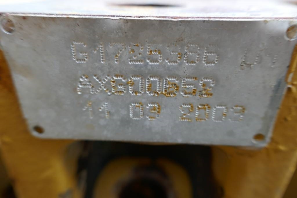 CAT 980G framaxel G1725389 - Ос и части за Строителна техника: снимка 3 CAT 980G framaxel G1725389 - Ос и части за Строителна техника: снимка 3